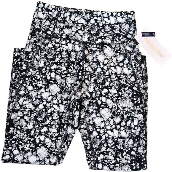 Marika Other - Marika Black & White Workout Leggins 25" (Medium)